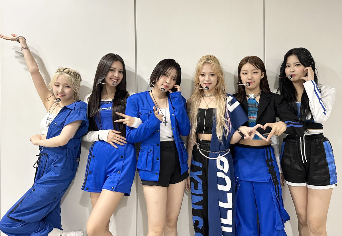 offclLapillus's tweet photo. 2023. 07. 05
@ MBC M <쇼! 챔피언>

#Lapillus #라필루스 #WhosNext https://t.co/bxJMzOAuIy
