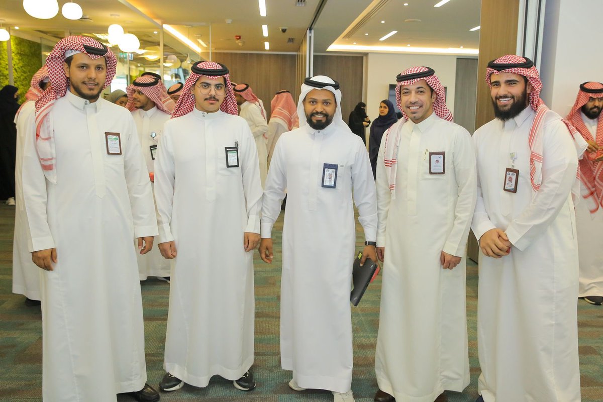 صندوق تنمية الموارد البشرية tweet media