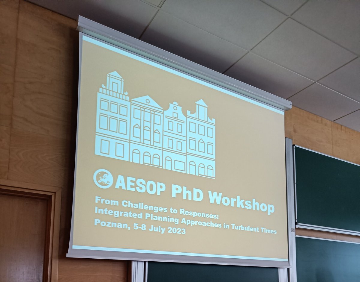 AESOP PhD workshop in Poznan starting now - and I have the honor to be a mentor! Also a throwback to my own participation in the same event in Stara Lesna in 2015... #timeflies #aesop