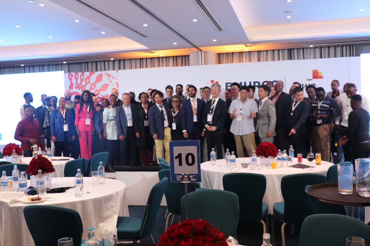 emurgo_io's tweet photo. Exciting news coming from the amazing @EmurgoAfrica team! 🚀

In collaboration with @PwC EMURGO Africa released a comprehensive report showcasing the exponential growth of the global blockchain industry entitled "The State of Web3.0 Report."

EMURGO Middle East & Africa co-CEOS @yos2yos2yos2 and @shogo_m_i shared their insights at the event.

Download and read the full report at https://t.co/iVWd5HCbHF

#EMURGO #EMURGOAfrica #Blockchain #Web3