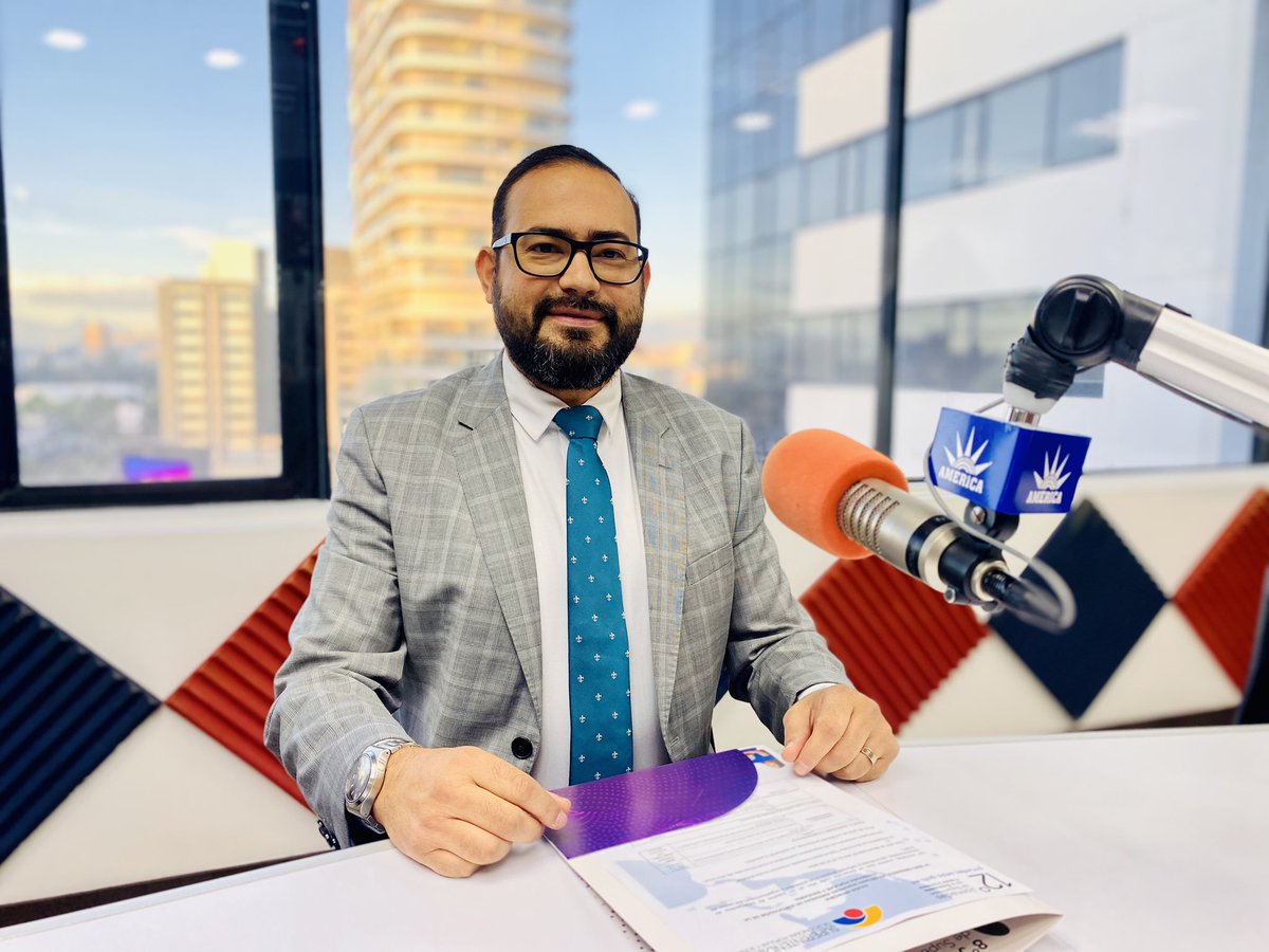 radioamericaof_'s tweet photo. AHORA | En #BuenosDíasAmérica nos acompaña:
📍@jorgemoncayo84 , Intendente General Técnico @SEPS_Ec 
🗣 para hablar sobre “Jornadas de supervisión EPS”
📻 104.5FM
🌐https://t.co/aRm10ikOck 
ℹ️ @OnaJorge @RamiroDiaz64 @GaloWEnriquez1 https://t.co/tZhO36hvzn