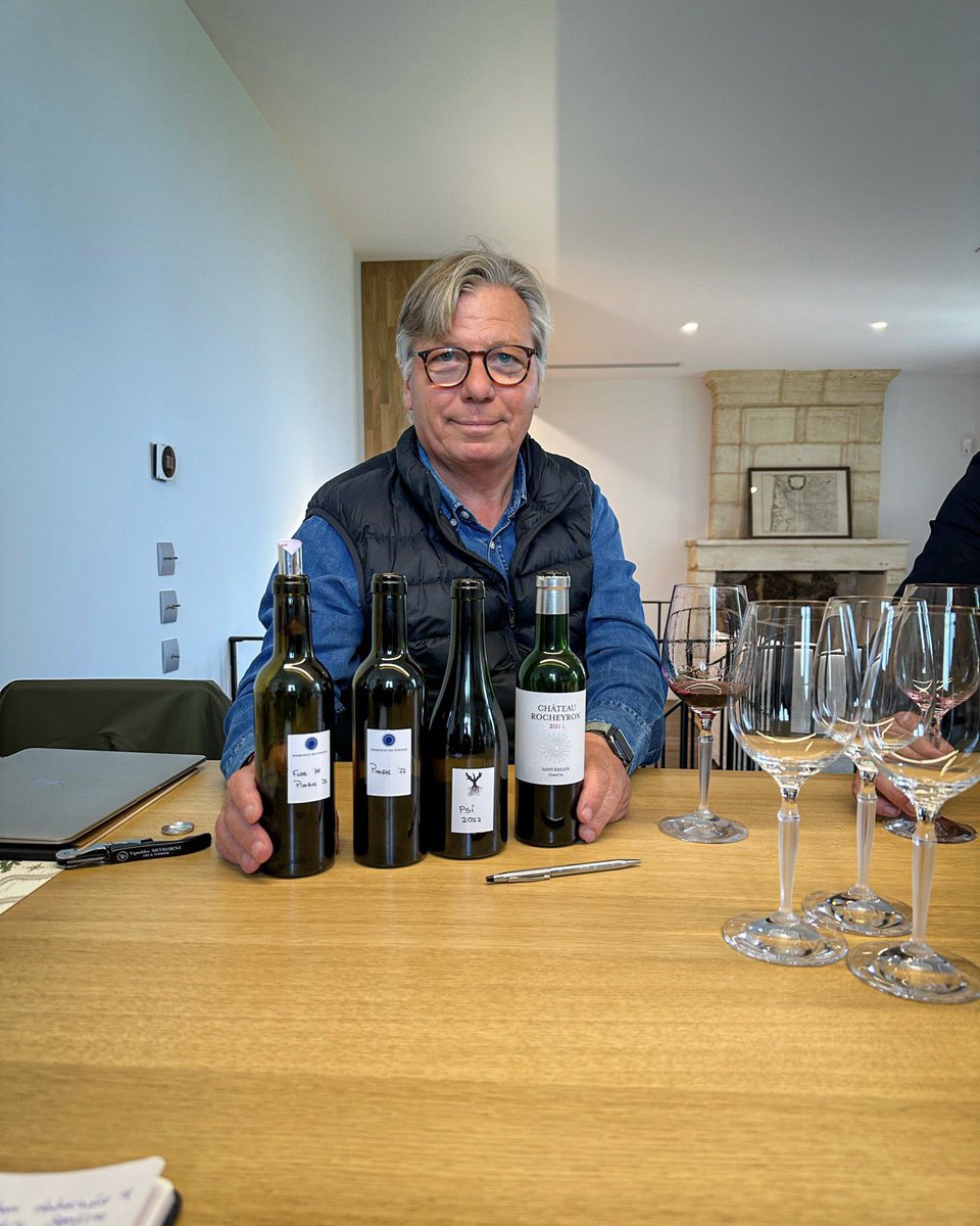 vilaviniteca's tweet photo. En los últimos 25 años, poquísimos elaboradores han revolucionado tanto el mundo del vino español como Peter Sisseck. Su inquietud le lleva a buscar la excelencia con cada nueva cosecha. Ya disponibles en #avan22 los vinos de Dominio de Pingus y PSI https://t.co/t1KeuV86Ey https://t.co/vBs0vu6zmL