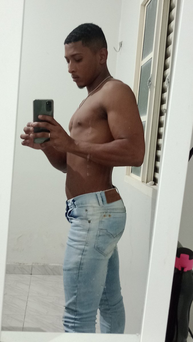 Americo_Nettoo's tweet photo. Atualizando... 64kg https://t.co/flAMjw29P0