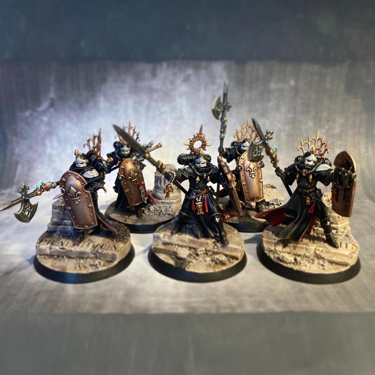 mlain91's tweet photo. Adepta Sororitas Celestian Sacresants 🛡️⚜️

Squad complete! Very pleased with these gals and loads of fun to paint. Shields, halberds, power nodes, backpacks, helmets - enjoyed it a lot!

@warhammer #new40k #WarhammerCommunity #warhammer40k https://t.co/XK8V1dLkv3