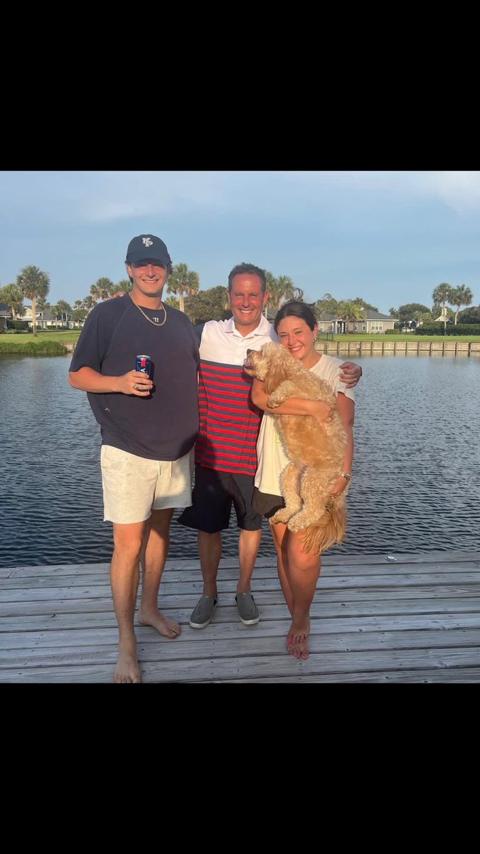 OneNationFNC's tweet photo. Hope you had a great Fourth of July! Loved being with my family. How did you celebrate America’s 247th birthday?
@onenationfnc @kilmeade #cheerstoamerica #freedom #americasbirthday #briankilmeade #onenationfnc https://t.co/KXnvi1yeZG