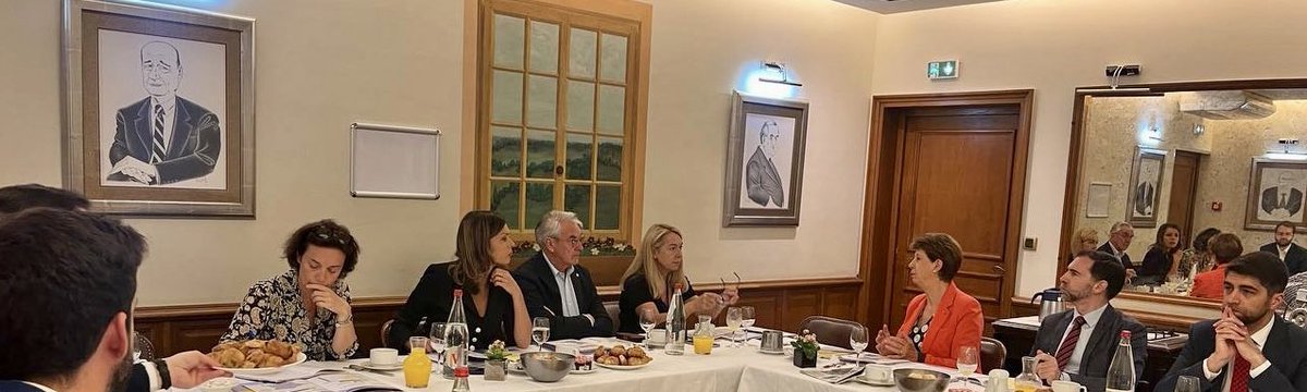 Réunion de travail avec <a href="/Fepemfr/">Fepem</a> sur l’emploi à domicile

✅ Un engagement pour toutes les générations notamment dans l’accompagnement de la perte d’autonomie et du maintien au domicile

✅ Des enjeux de financement, de formation, de proximité ..