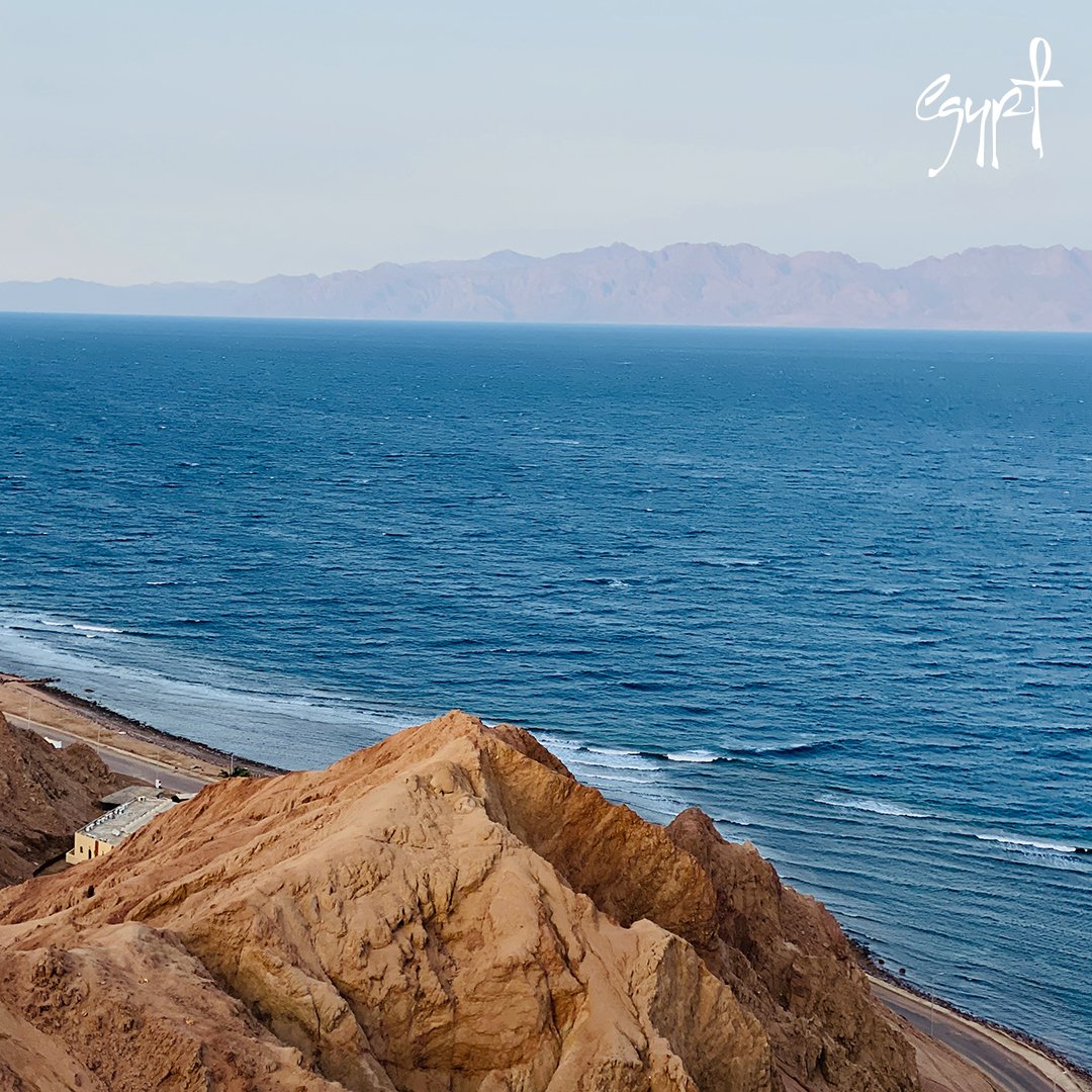 ExperienceEgypt's tweet image. Don’t miss out on hiking to witness the beautiful scenery of mountains surrounding the blue water.

experienceegypt.eg

 #CaptureAdventure #EgyptNOW #ComeAlive #EgyptAlive #ExperienceEgypt #VisitEgypt#Egypt #Египет #Ägypten #Egitto #مصر