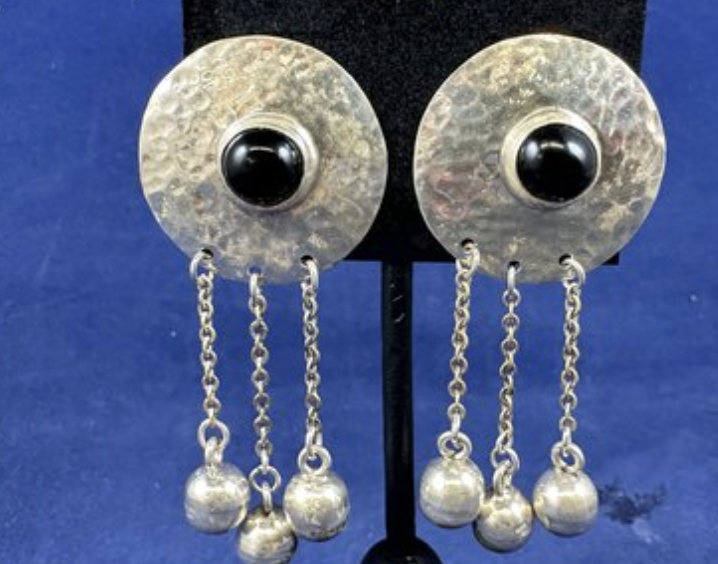 Sterling Silver Jewelry!  Check out Wednesday's Auction.  It starts to close at 8:00 PM.  All proceeds go back to the community!  conta.cc/3r9Mdx8