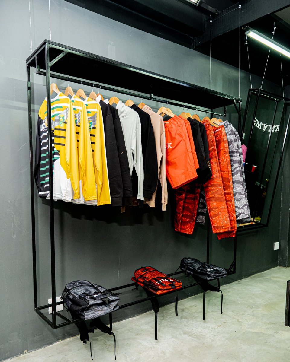 SWANK_JOZI's tweet photo. ICYMI

This is how the S.W.A.N.K Pretoria Pop Up Store  Launch looked like this past week.

The Pop Up Store is still up and running at 387 Helen Joseph Street, 012 Central Pretoria.

Powered by @Yoco_ZA 

#10YearsDeep
📷: @moahle https://t.co/erk2p60slS