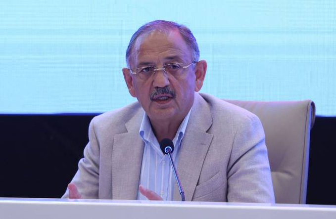 Bakan Özhaseki: Müteahhitler günlüğü bin 500 liraya işçi bulamıyor