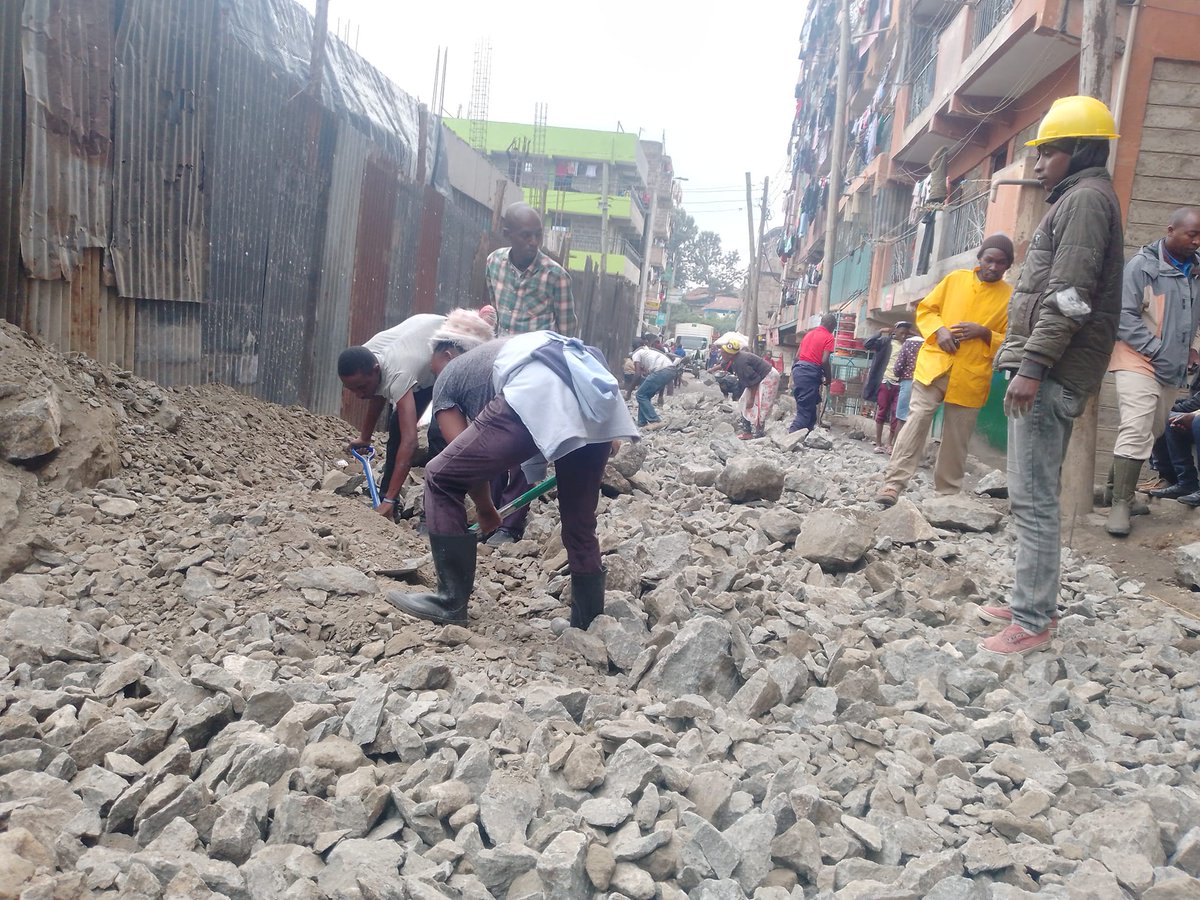 matharenorth13's tweet photo. Trust the process,Pole pole tukisonga Mathare North Area 3 . https://t.co/UtOlZRJx6K