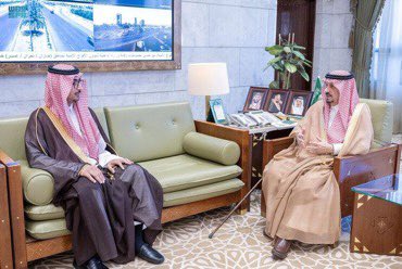 bandernawab's tweet photo. سمو أمير منطقة #الرياض يستقبل مدير عام جمعية "إنسان" https://t.co/cpnyPNnIWN