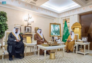bandernawab's tweet photo. سمو أمير منطقة #القصيم يستقبل رئيس وأعضاء جمعية الطفولة المبكرة بالمنطقة. https://t.co/7kVCORYexb