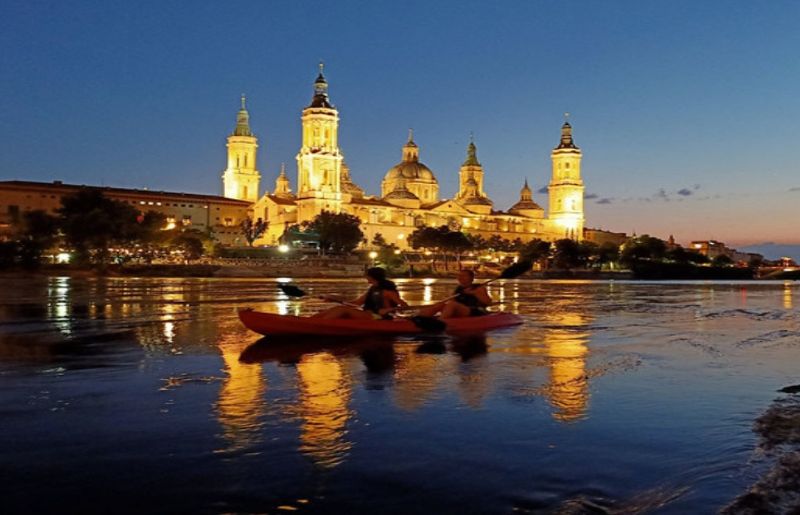 ayto_alfinden's tweet photo. ¡Disfruta de la ciudad de Zaragoza desde una nueva perspectiva! 💦 Participa en el descenso del Ebro en piragua, organizado por el Servicio Comarcal de Deportes y Ebronautas.
📅 20 de julio
💶 Precio: 30 €
+ info➡️ https://t.co/RTcIvcD9tk
#DeporteLPDA https://t.co/V5gzoM6zQk
