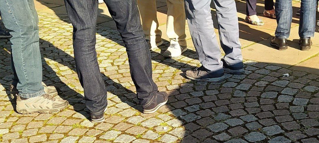 Frei_sein_NI's tweet photo. 📍#BadGandersheim ➖ #Spaziergang 🗓 #D_03_07_2023
"Heute zogen wegen Krankheit und Urlaub nur 7 tolle Menschen ihre Rund in Bad Gandersheim. Tolle Gespräche geführt und regen Gedankenaustausch gepflegt. Die aktuelle Entwicklung in der Welt, aber ganz ..."
#FreieNiedersachsen https://t.co/OFdV9Hs3G8