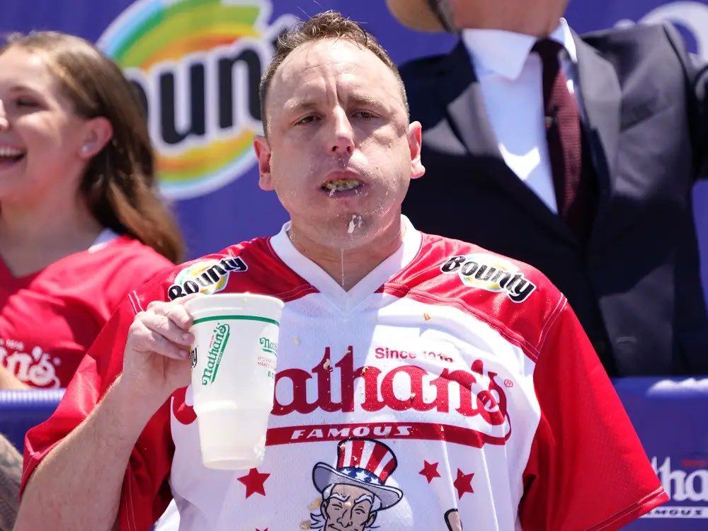 brilund's tweet photo. When the aliens come and say “take me to your leader,” there is only one choice. #JoeyChestnut https://t.co/izSDo4IGGT
