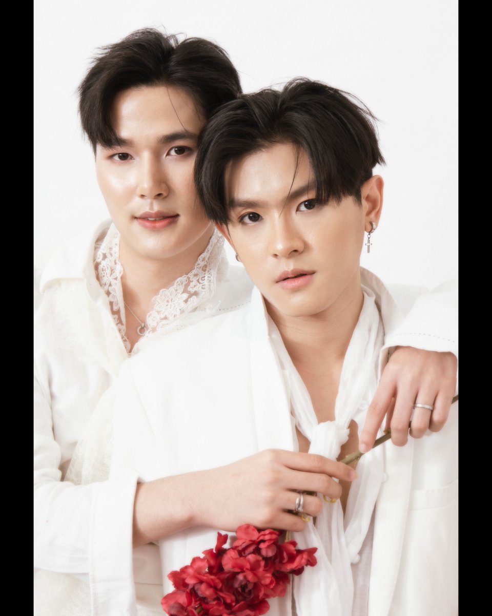 Boyyofgodseries's tweet photo. •OHM• x •TAN•
#BOG_GODs_GARDEN
#ARTIST_PROFILE 
#BLOOM_LIKE_FLOWER  #BOYYOFGODTHESERIES 
#ลูกรักพระเจ้าเดอะซีรีส์ https://t.co/IYoaYo9bVE