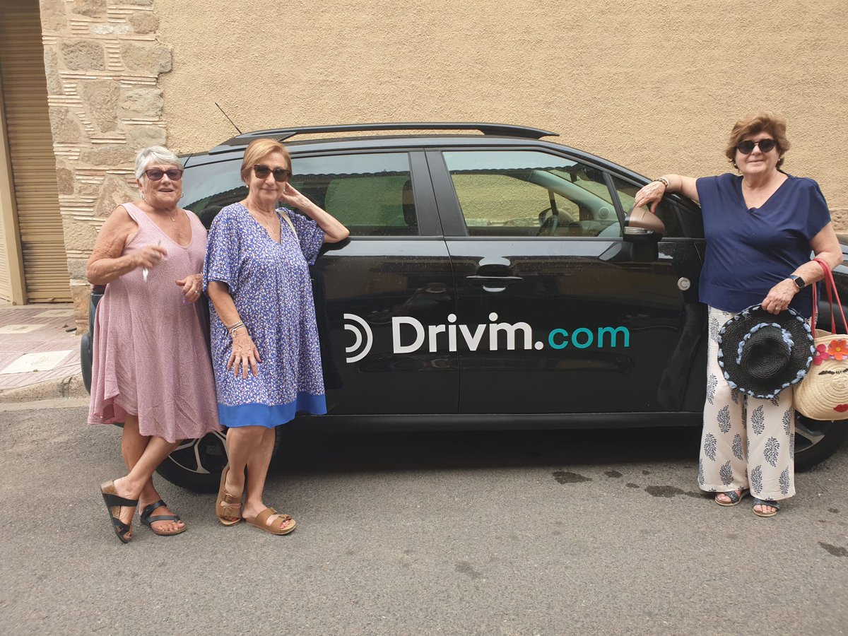 DrivimGrup's tweet photo. 😊 Las fotos que nos reconfortan
Nos ha llegado esta foto de nuestras queridas clientas del #RentACar disfrutando de su viaje a S’Agaró, Costa Brava.
😎 Nos hace felices ser parte de su aventura!
#Viajes #Verano #Coches #Vacaciones #VacacionesDeVerano #YoAmoViajar https://t.co/IPMc9bs4fi