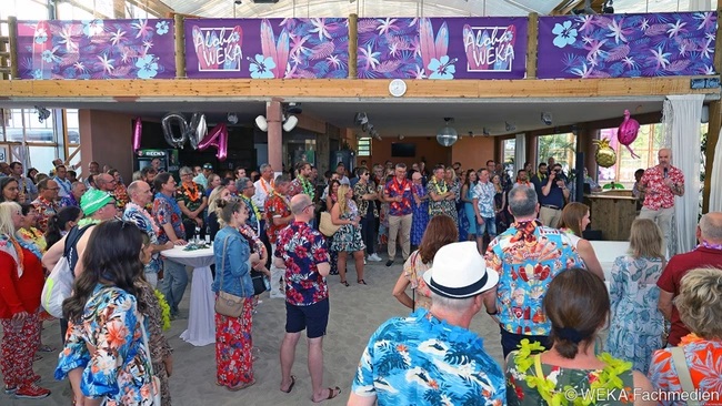 Beim WEKA-Sommernachtsfest am Roberto Beach in Aschheim feierte die Elektronik- und ITK-Branche unter dem Motto „Aloha WEKA“ eine ausgelassene Party mit Südsee-Flair: #wekasnf

connect-channel.de/software-servi…