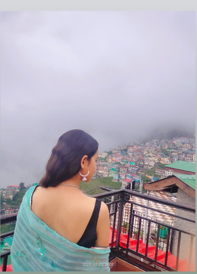 RitikaC02782578's tweet photo. ये इनायतें गज़ब की, ये बला की मेहरबानी🌻
मेरी ख़ैरियत भी पूछी, किसी और की ज़बानी https://t.co/xfAkdFcTrG