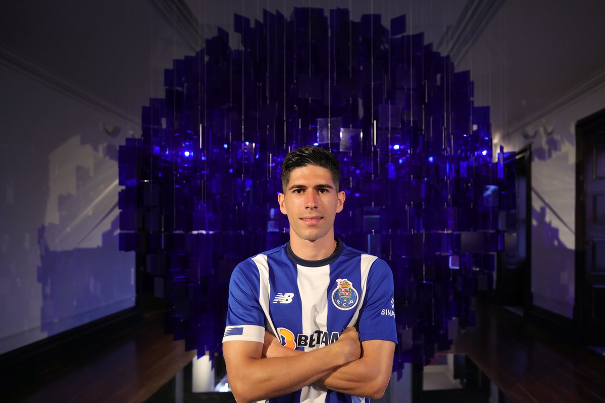 Arte ao v̶o̶s̶s̶o̶ 𝗻𝗼𝘀𝘀𝗼 dispôr💙

Fran Navarro ⚽ Un Dragon Mas🐉

#ImortaisPorDireito