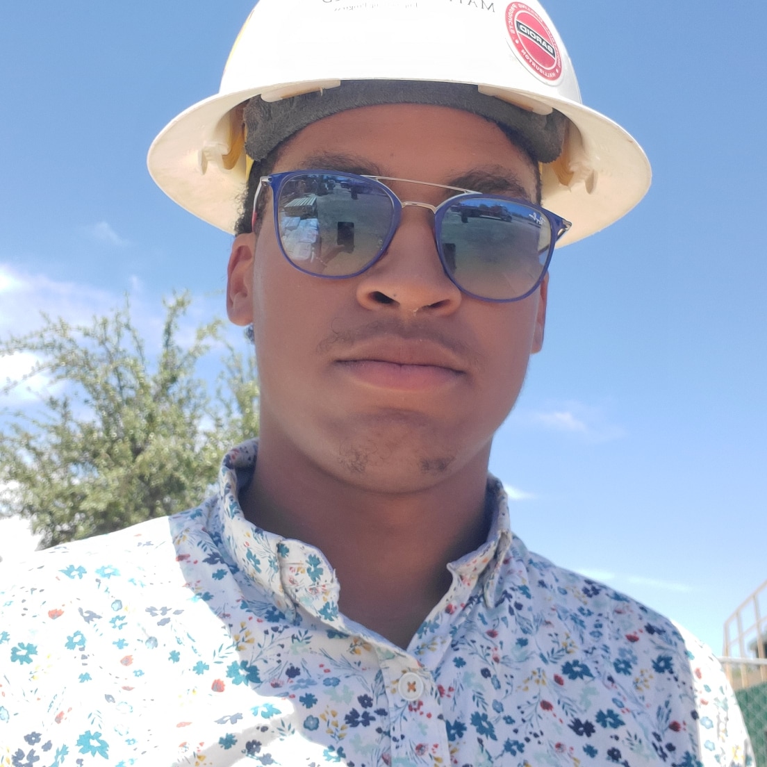 PleaseHelpFind4's tweet photo. Geologist Daniel C. Robinson went missing on 6-23-21. If you have any information that can bring answers to what happened that day, please come forward. My 24/hr Tipline 844.602.0660 is ready. You can remain anonymous. Text, TIP to the number, you can still remain anonymous. https://t.co/nMSgsxllIs