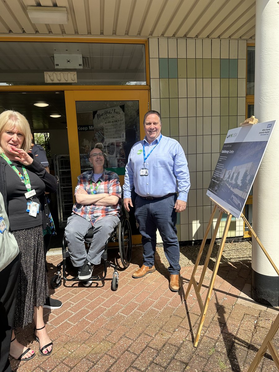 Happy 75th #NHSBirthday 
Amazing celebration <a href="/MKHospital/">Milton Keynes University Hospital NHS FT</a> with fantastic cake <a href="/JoeHMK/">Joe Harrison</a> @ychristley <a href="/SandhamMatt/">MattSandham</a> <a href="/Frances97059630/">Francesco</a> #TeamMKUH