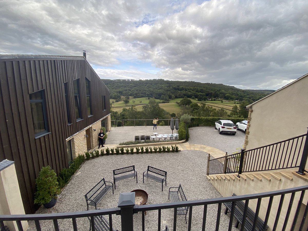 CodeSharePaul's tweet image. I enjoyed my time at @codecabin so much last year. I can’t recommend it enough. The venue, location, rooms, organisers, food and other attendees were all superb and made it such a special long weekend for me. Here’s a a thread full of pictures I took. #umbraco #codecabin