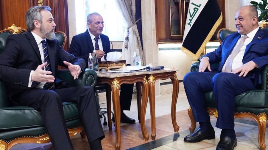 SRBinIraq's tweet photo. Ambassador Uros Balov had another successful meeting with Defense Minister Al Abassi. 🇷🇸❤️🇮🇶 https://t.co/NbZApLTxIQ