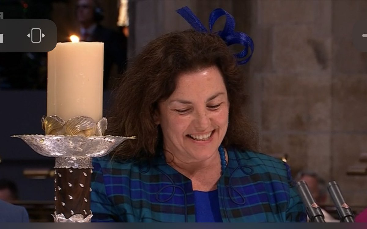 King Charles receives Scottish crown jewels in Edinburgh. Impressively solemn, optimistic and inclusive service. 
Proud to see our <a href="/EdinUniUsher/">Usher Institute</a> colleague <a href="/lizgrant360/">liz grant</a> on the podium.

bbc.co.uk/news/uk-scotla…