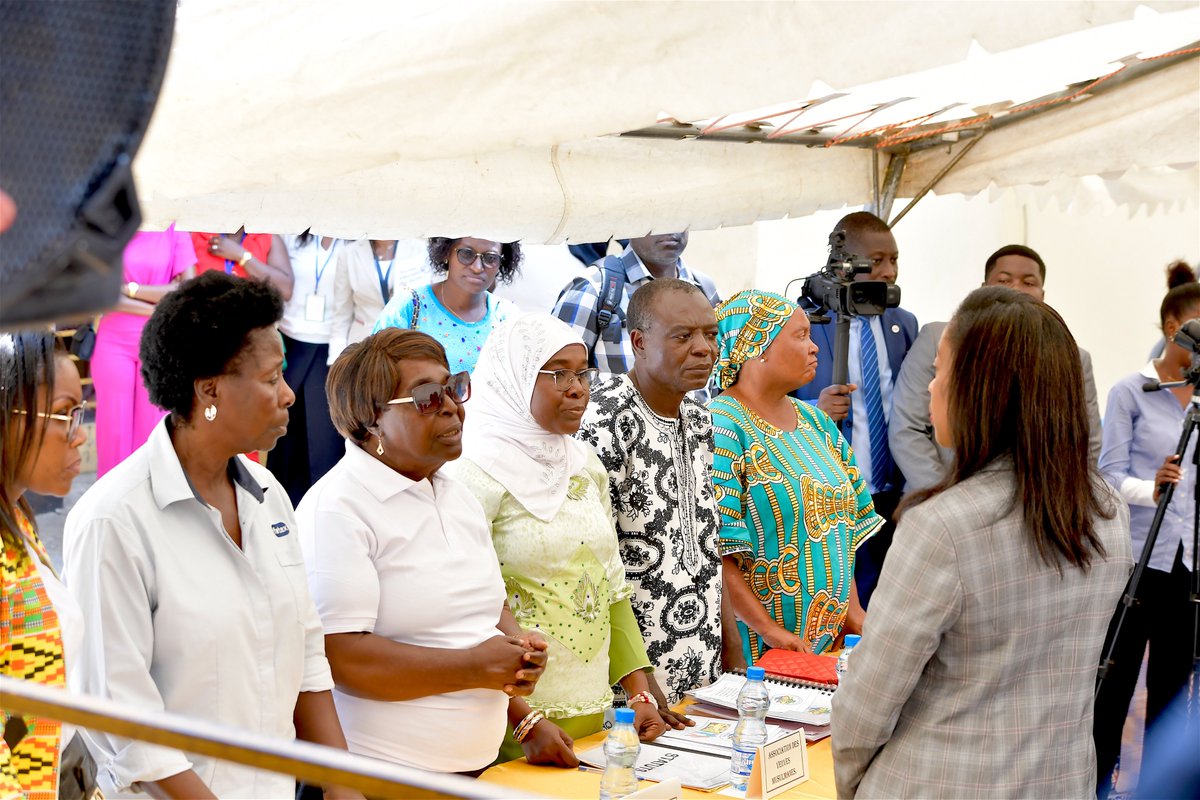 Le 23 juin dernier, la Direction de la Veuve et de l'Orphelin, en collaboration avec la FSBO, Gabon Égalité et le Ministère de la Justice, a organisé une journée portes ouvertes au Complexe Social Benoît Messani à Batavéa.
Cette journée avait un objectif précis : fournir une