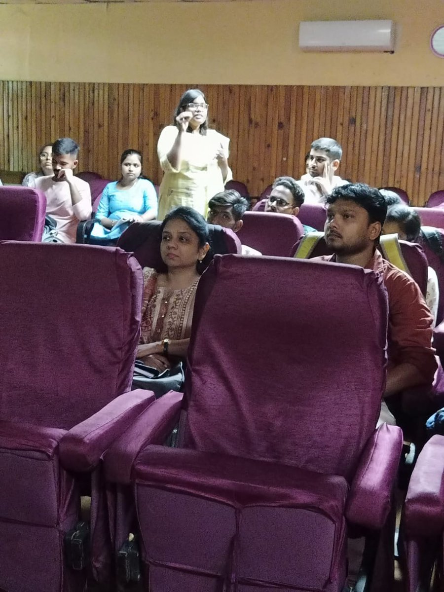 AllahabadMuseum's tweet image. संग्रहालय में जारी कला वस्तुओं के संरक्षण विषयक कार्यशाला में  3 जुलाई 2023 को डॉ.डी.के.वर्मा, अधीक्षण पुरा ए.एस.आई. का व्याख्यान कार्बनिक कलाकृतियों के संरक्षण विषय पर सम्पन्न हुआ।
 #conservationworkshop  #myculturemypride #culturalheritage #MinistryOfCulture #AmritMahotsav