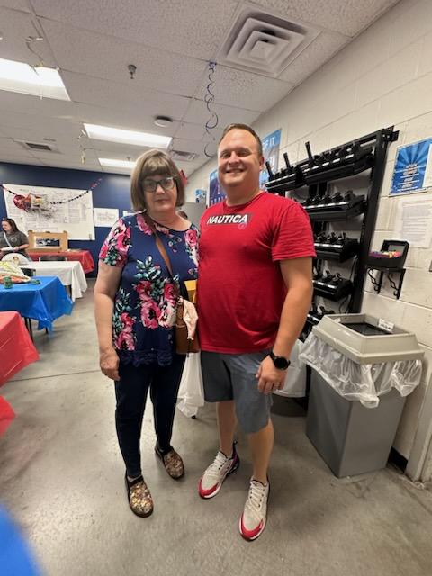 Lee Hall (@leehall18989665) on Twitter photo We had a BLAST at Store 787 in Danville, VA celebrating Nell's retirement after 29 years and the 4th <a href="/nathanlancastr/">Nathaniel Lancaster</a> <a href="/ShirletaS/">Shirleta Sydnor</a> @JeremyMoser14 <a href="/pe55502908/">Paula Perez</a> @som2to <a href="/BrianTe58414379/">Brian Terry</a> @RosaDMSM810 <a href="/BenitoKomadina/">Benito.Komadina@Lowes</a> <a href="/BlueBoxR1/">@BlueBoxR1</a> We had a BLAST at Store 787 in Danville, VA celebrating Nell's retirement after 29 years and the 4th <a href="/nathanlancastr/">Nathaniel Lancaster</a> <a href="/ShirletaS/">Shirleta Sydnor</a> @JeremyMoser14 <a href="/pe55502908/">Paula Perez</a> @som2to <a href="/BrianTe58414379/">Brian Terry</a> @RosaDMSM810 <a href="/BenitoKomadina/">Benito.Komadina@Lowes</a> <a href="/BlueBoxR1/">@BlueBoxR1</a>