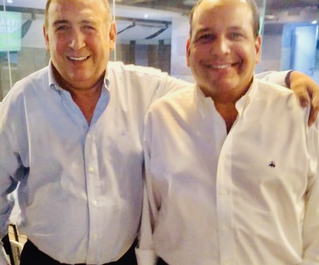 OmarBazanChih's tweet photo. Siempre se le aprende a mi amigo @rubenmoreiravdz  una gran oportunidad de convivir y trabajar por un mejor Chihuahua . https://t.co/EeXos7wfzn