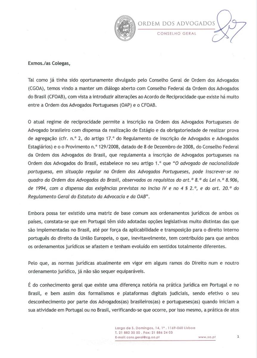 movadvdireitabr's tweet photo. 📍 ORDEM DOS ADVOGADOS DE PORTUGAL RESCINDE UNILATERALMENTE ACORDO DE RECIPROCIDADE COM A ORDEM DOS ADVOGADOS DO BRASIL.

Presidente do CFOAB, Dr. Beto Simonetti prepara medidas judiciais:

“Tendo em visto o anúncio unilateral, a OAB tomará todas as medidas cabíveis para defender os direitos dos profissionais brasileiros aptos a advogar em Portugal ou que façam jus a qualquer benefício decorrente do convênio do qual a Ordem portuguesa está se retirando. Paralelamente, a Ordem dos Advogados do Brasil buscará a retomada do diálogo, respeitando a autonomia da Ordem dos Advogados Portugueses e compreendendo que a entidade europeia enfrenta dificuldades decorrentes de pressões governamentais.”