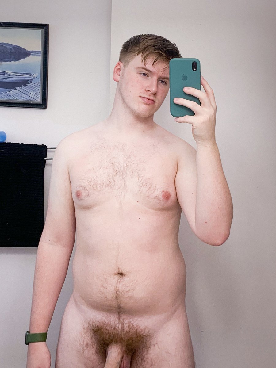 ethanmatthews34's tweet photo. Show me some nudes below, I wanna jerk off to y’all 😈🍆💦 https://t.co/xxmk2iVAvx