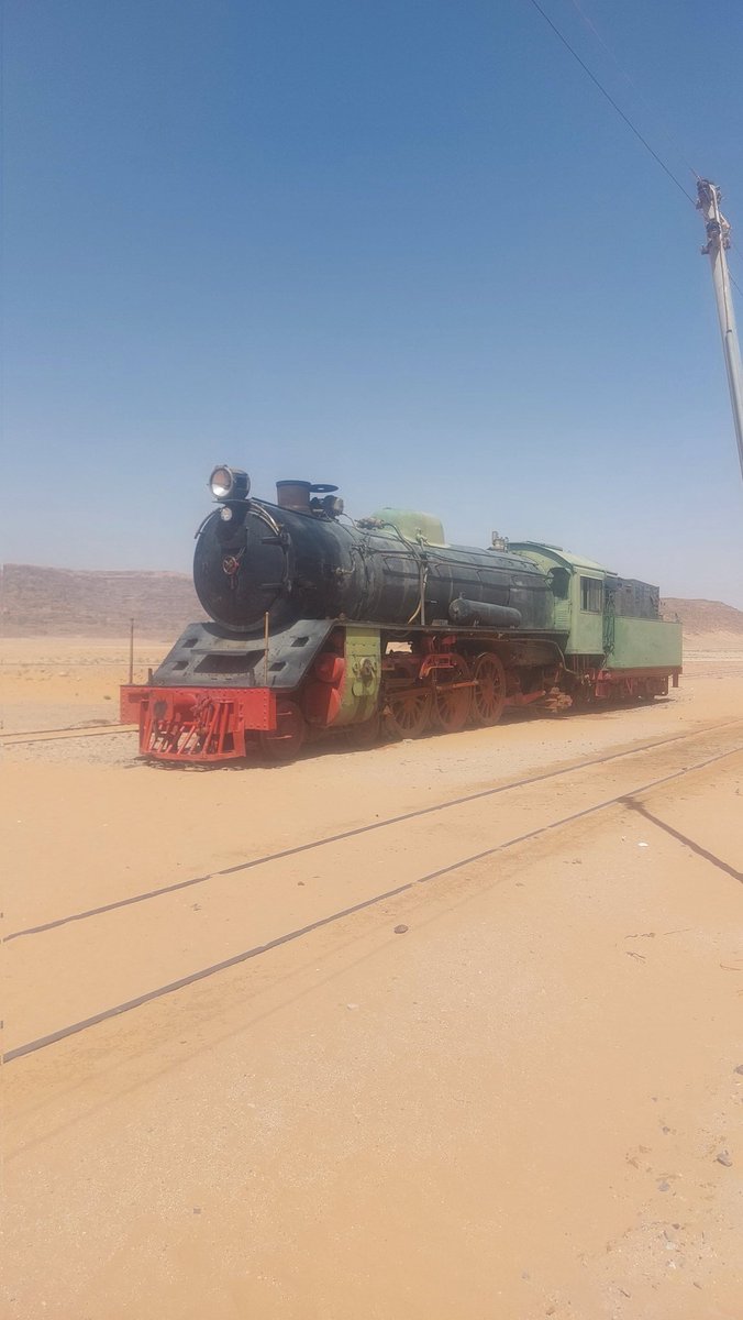 Ashley_Rabot's tweet photo. Just a Steam Train in the desert #Jordan #JHRC https://t.co/aDSRmrgHcK