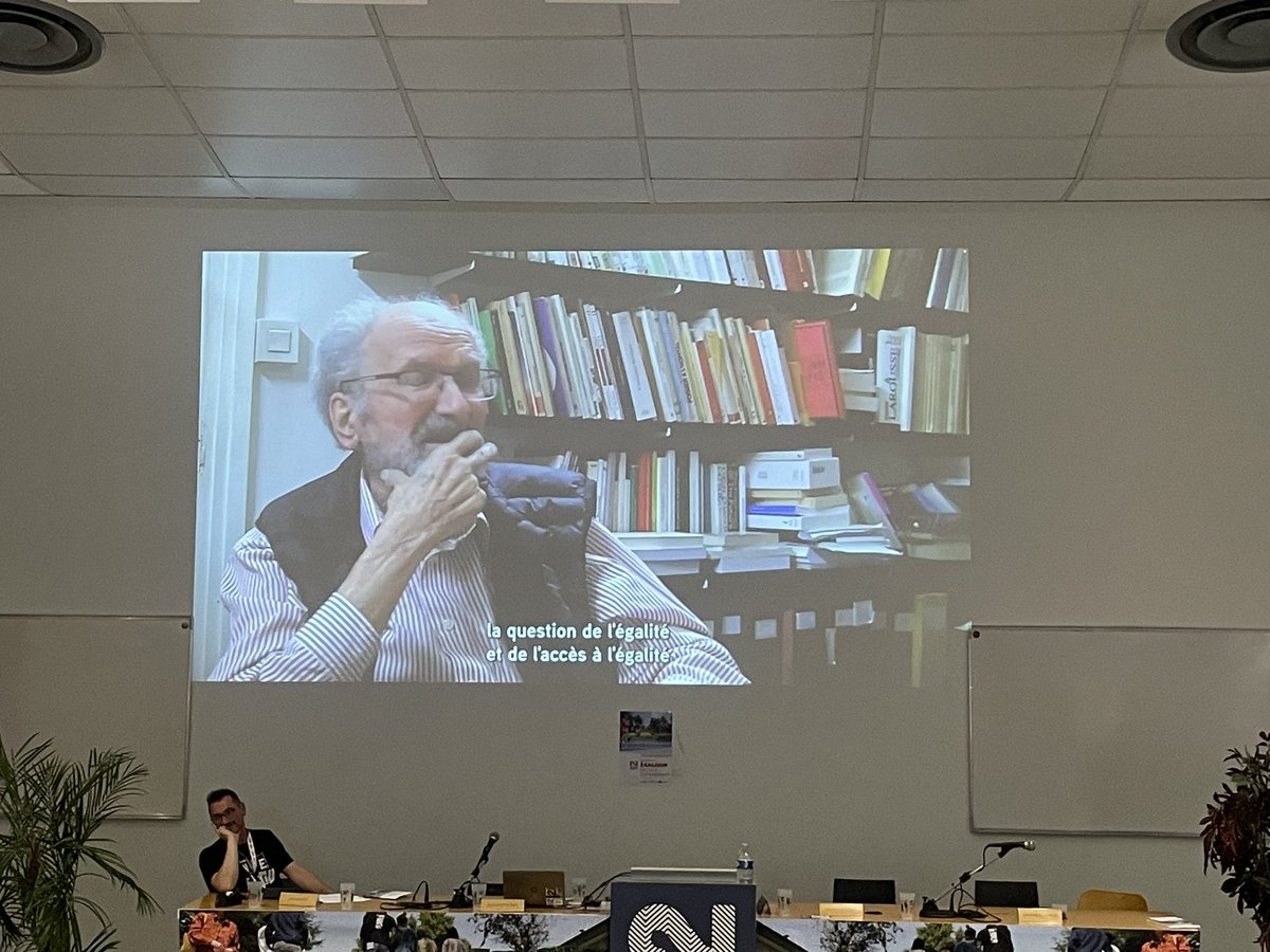 CarlaDelepee's tweet photo. Ouverture du colloque #Egalisup2 par un hommage à Guy Berger.
@CemuCaen @IDT_PIA3 https://t.co/yOJGkQLowy