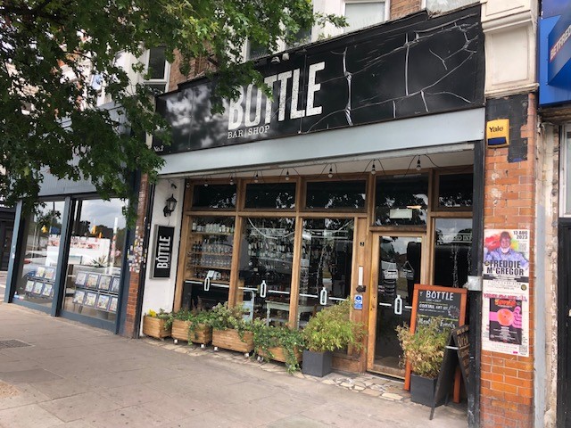 J_P_Commercial's tweet photo. SHOP TO LET
2 CATFORD BROADWAY, SE6 4SP
BUSINESS RELOCATING
ALCOHOL LICENCE FOR ON AND OFF SALES
WOULD MAKE GOOD RESTAURANT
HIGH PROFILE POSITION
FEW MINUTES WALK OF RAILWAY STATION
Full info: https://t.co/dbvJzHt3cx
#London #Catford #UKPropertyNews #Commercial https://t.co/SMVf2K9ZzX
