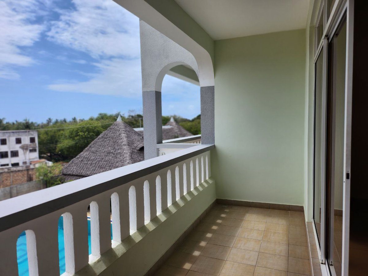 NightingaleMSA's tweet photo. Spacious balcony = Your daily dose of sea breeze and fresh air is guaranteed.

Call/Whatsapp us on 0722 722084 for rates and bookings.

#Mombasa #TembeaKenya #Wednesdayvibe https://t.co/hygfMxOTRX