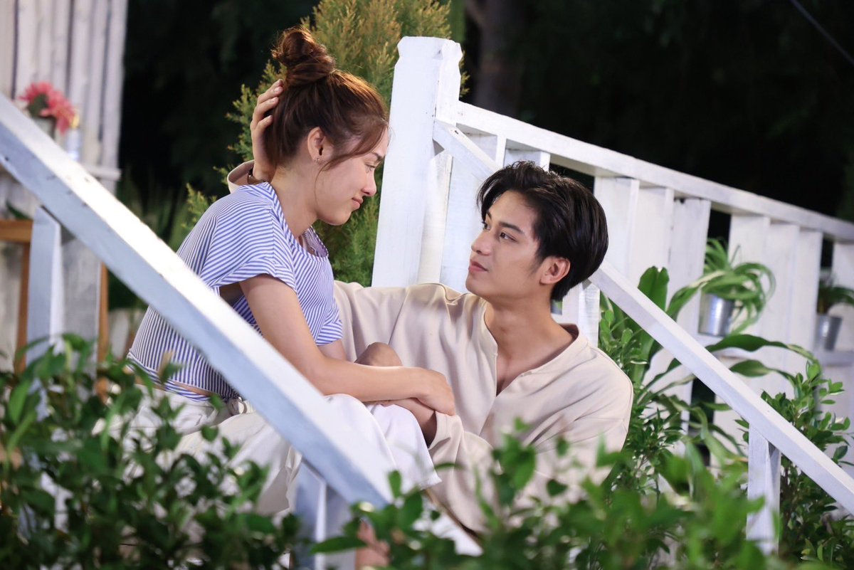 somrak37223766's tweet photo. ไม่ว่าแก้วจะตัดสินใจยังไง เฑียรอยู่ข้างๆ เสมอ น่ารักอ่าาา
#รักสุดใจยัยตัวแสบตอนจบ https://t.co/6Vyi5xiQ9u