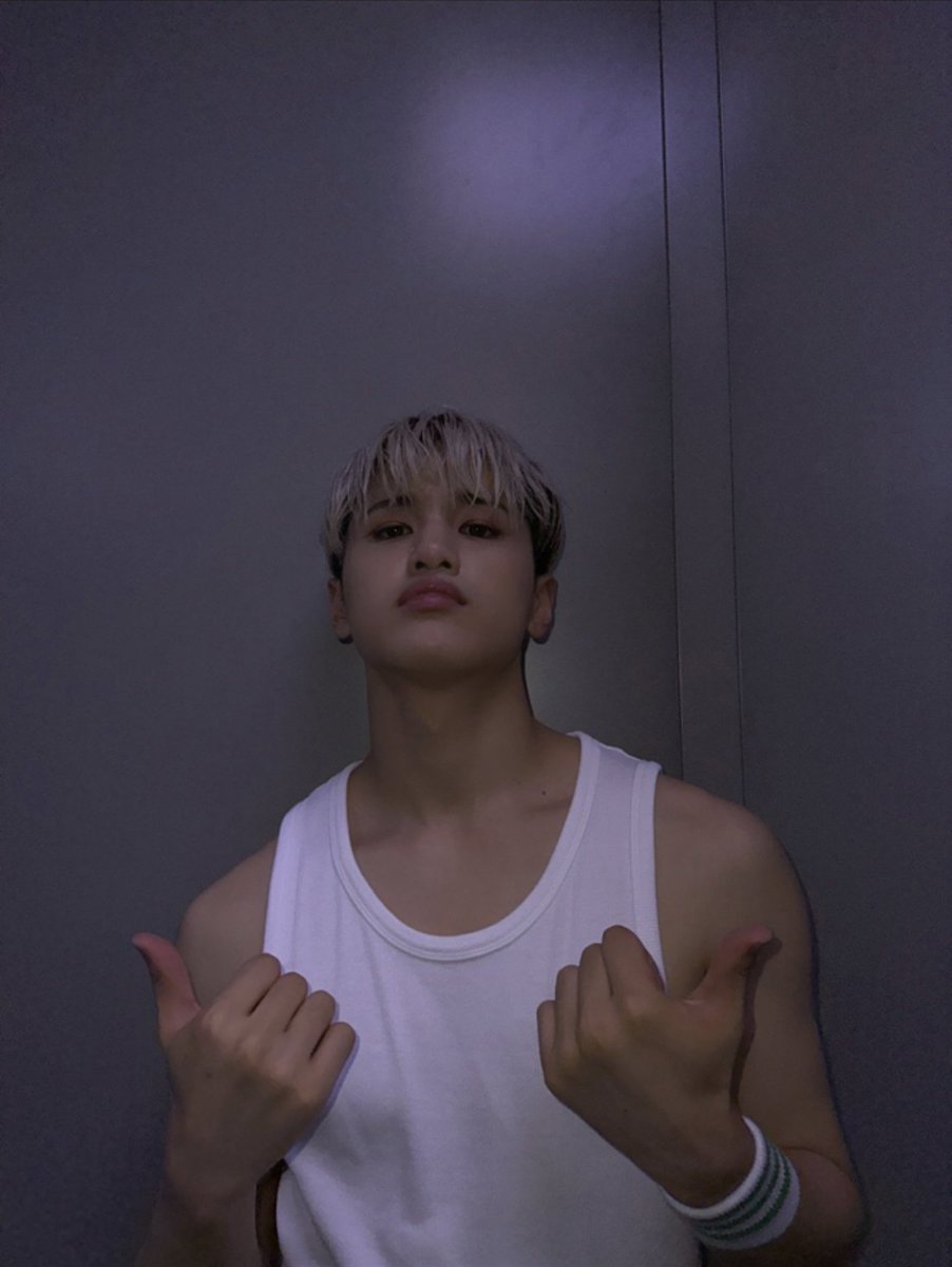 8turnpics_'s tweet photo. ー　{jaeyun fancafe 🗨️}

#에잇턴 #8TURN #EIGHT_TURN https://t.co/s6wnF9qYz9