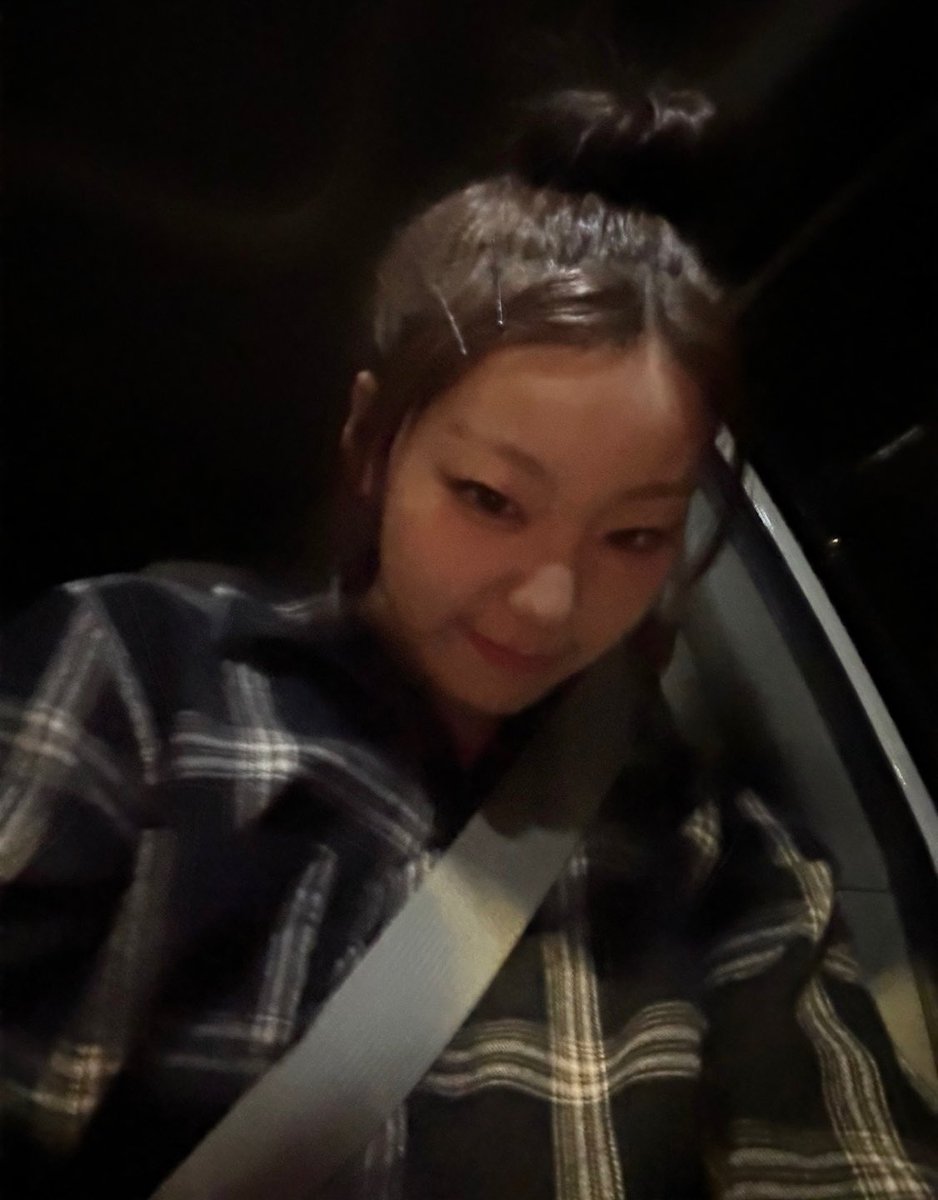 Lapillus_twt's tweet photo. 나 왜이리 찡그린 표정 좋아하지? 😾❤️

#Lapillus #라필루스 #Haeun #하은 https://t.co/bhB9HZReZf