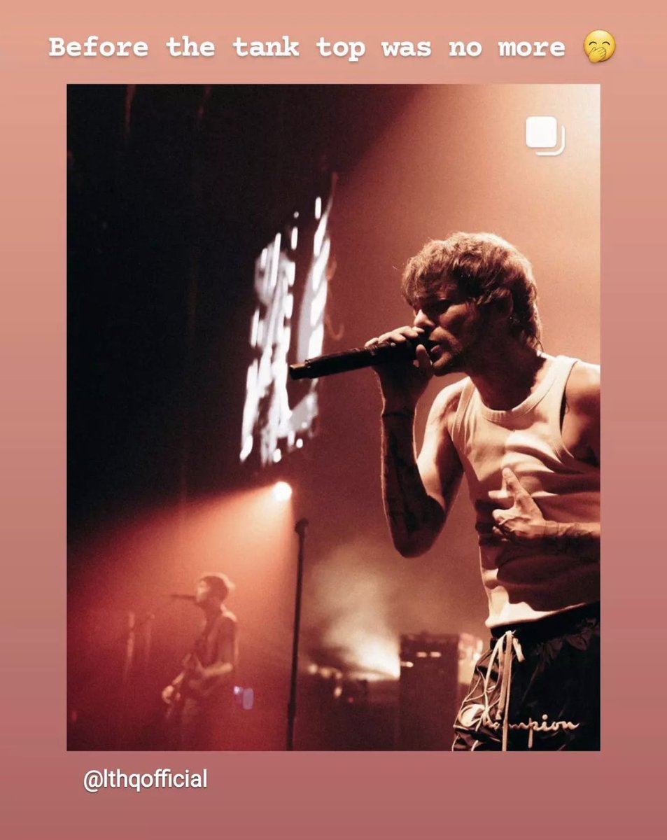 LouisT91Updates's tweet photo. Helen Seamons on IG telling the story of the tank top demise…
“Gonna need some more vests @CalvinKlein 😂”
#FITFWorldTour #FITFPhoenix https://t.co/DytKGH2fdK
