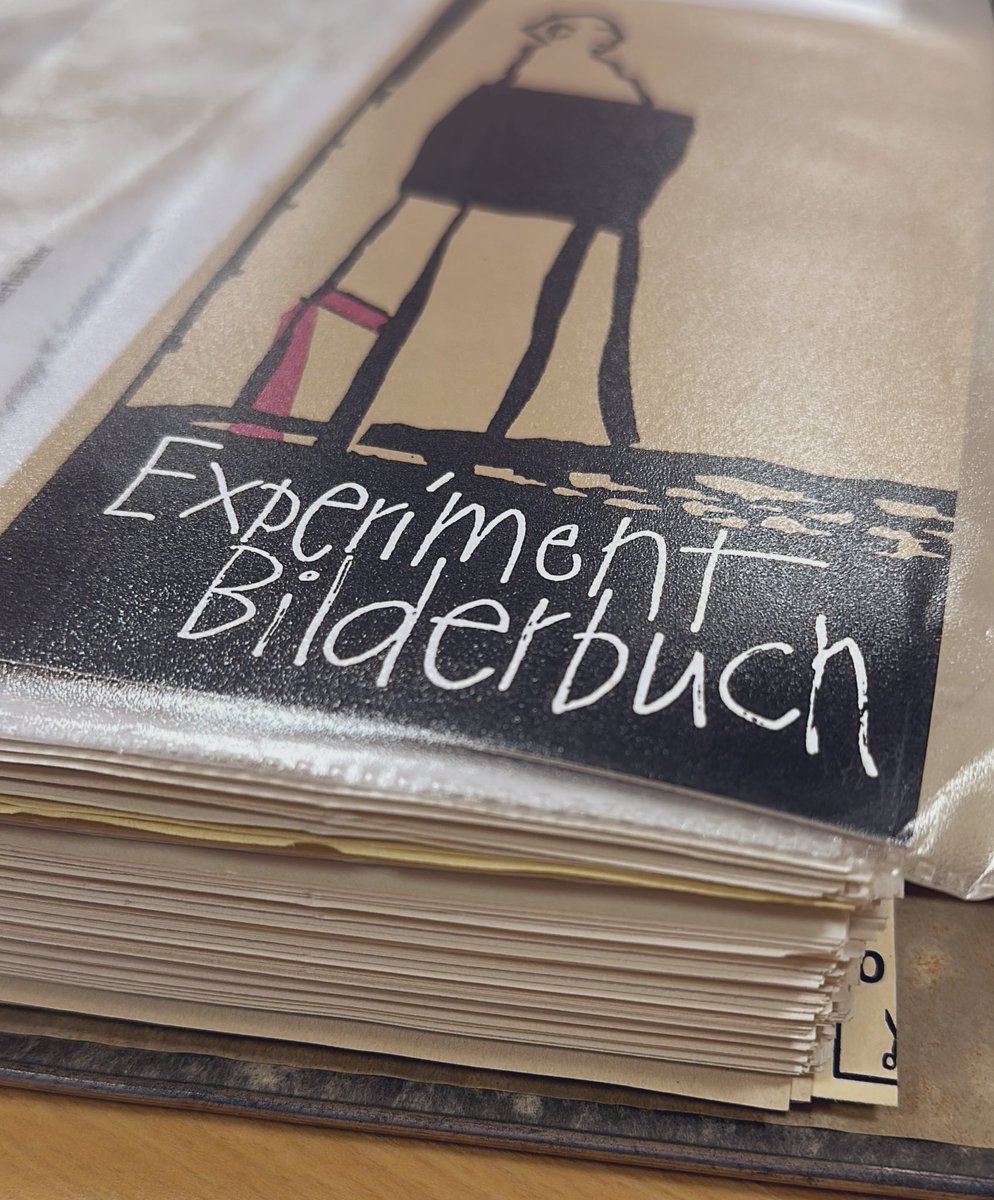 Heute mal wieder Archivarbeit über die Genese der KIBUM. Immer wieder interessant, was man alles entdeckt. :)
#KinderUndJugendliteratur #KJL #KIBUM #Oldenburg #Literatur