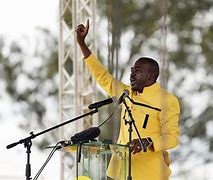 JaneMakonde's tweet photo. CCC supporters in St Mary's, have vowed to throw their weight behind Freddy Masarirevu despite that party leader, Nelson Chamisa endorsing one Brighton Mazhindu. They said that they would not be forced to vote for Mazhindu. #CCCFlops #BhoraMusango #VoteZanuPF #VotED https://t.co/3S4tE3COoE