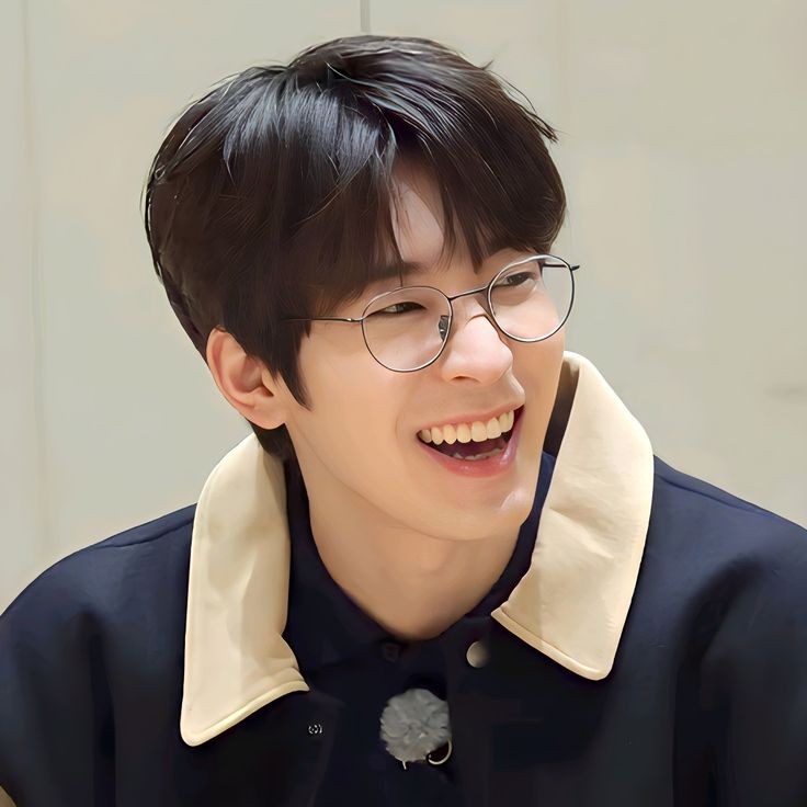 yeoo_e's tweet image. #wonu :( ≧∀≦)ノ