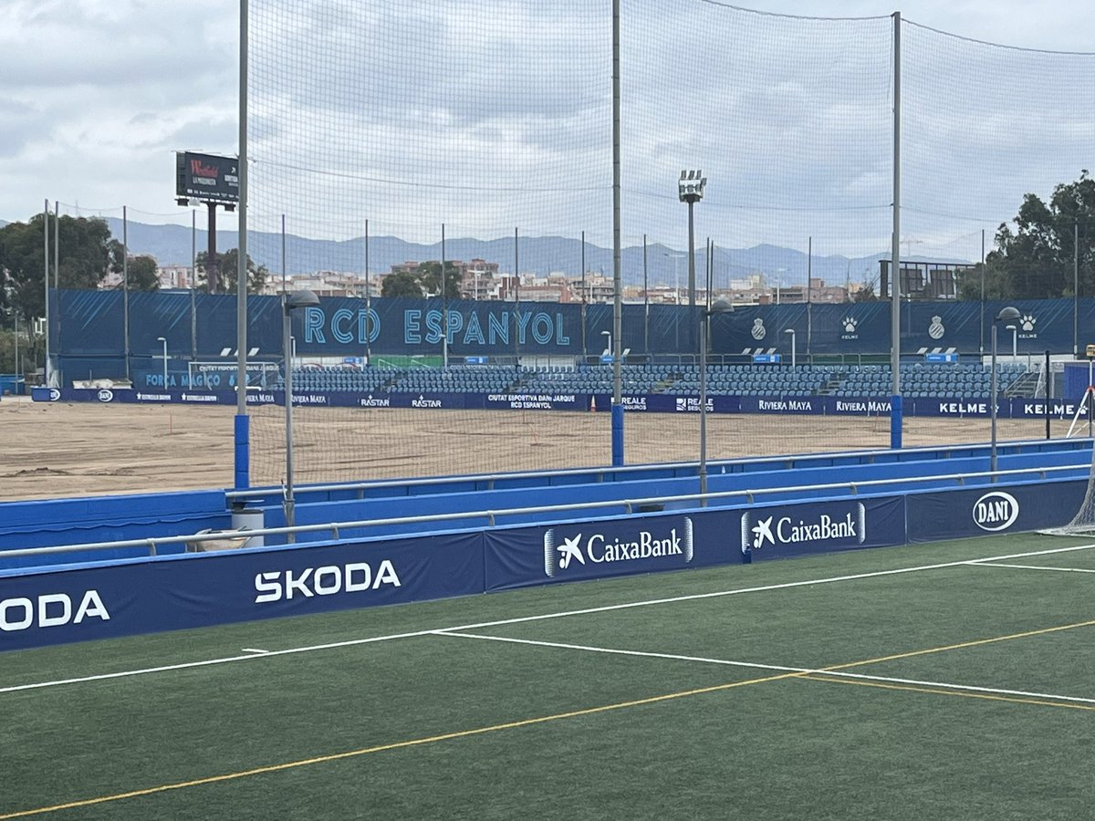 Fantastic training session <a href="/RCDEspanyol/">RCD Espanyol de Barcelona</a> <a href="/ridgewaypedept/">Ridgeway Academy PE Department</a> #RWAbroad 🇪🇸☀️⚽️