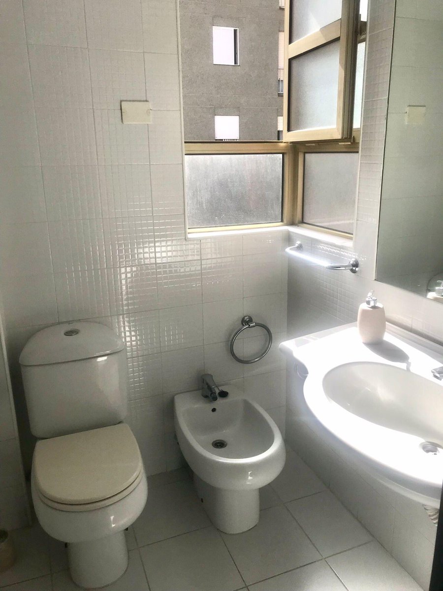 Se alquila estudio en Puerto de la Cruz, Playa Jardín Tenerife 
Amueblado
Se aceptan mascotas
Piscina comunitaria
A 100 metros del mar y de la estación de guaguas
650 gastos de agua, luz, basura e internet incluidos
Contacto ￼646 43 73 63