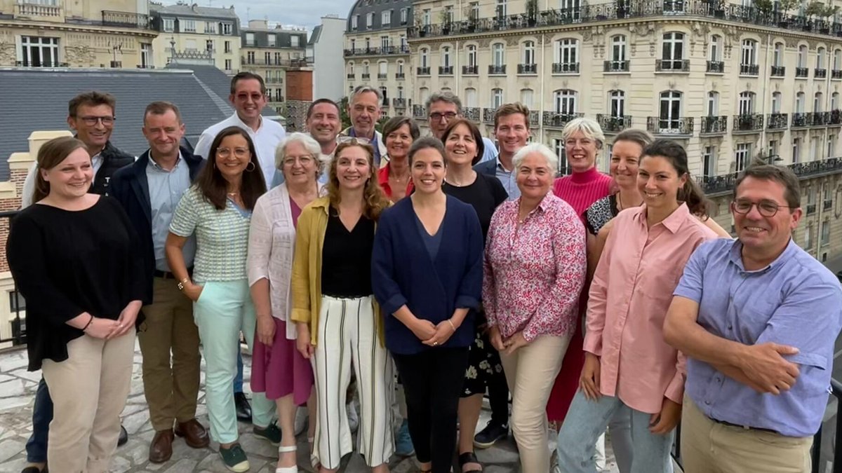 SYRPAcom's tweet photo. 🎉 Nouveau Bureau élu pour le #SYRPA et nouvelle organisation opérationnelle🎯! 

👉 @sebastien_evain, président, @Becquart5 , Vice-présidente, Agnès Tiret, Secrétaire générale et Luc Boucher, trésorier. 

👇Retrouvez ci-dessous les 4 #délégués en charge de projets spécifiques 🌱 https://t.co/BEaIEiXmOH